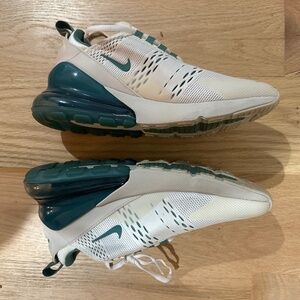 Nike Kids' Grade School Air Max 270